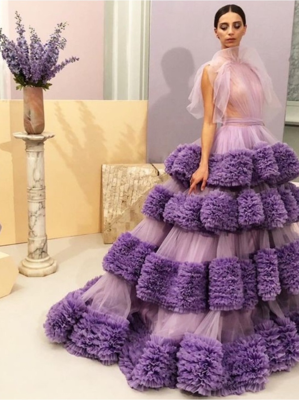 Christian Siriano Gown - Picture 6 of 7